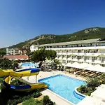 Club Marakesh Beach Hotel 4*