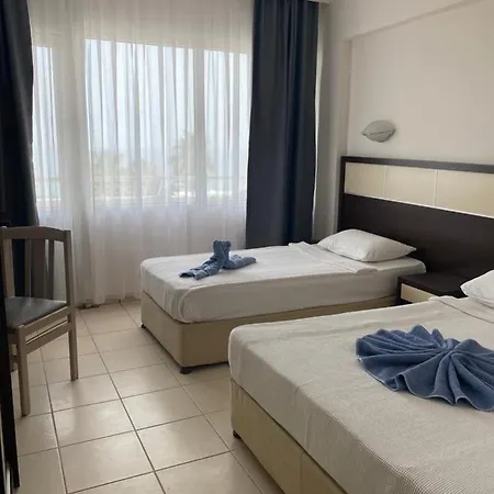 Club Marakesh Beach فندق بيلديبي