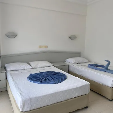 Club Marakesh Beach Hotel 4*