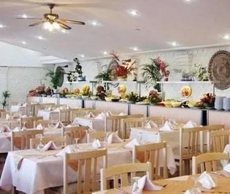 Club Marakesh Beach Hotel
