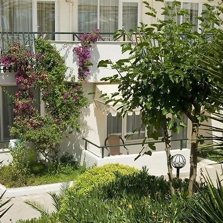 Club Marakesh Beach Hotel 4*
